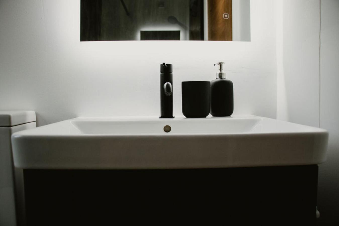 Luxury 2 Bedroom Glamping Pod With Hot Tub At Aganmore Farm Glamping - Pod 2 Ballycastle Exterior foto